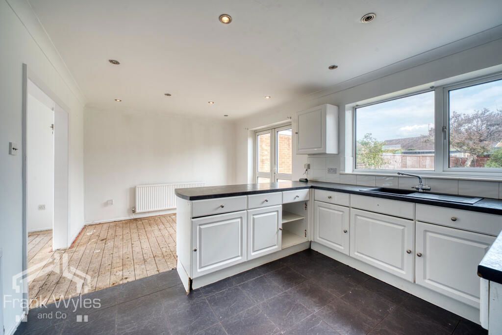 Additional image 5 of 4 bed link detached house for saleOxford Road, St. Annes, Lytham St. Annes FY8