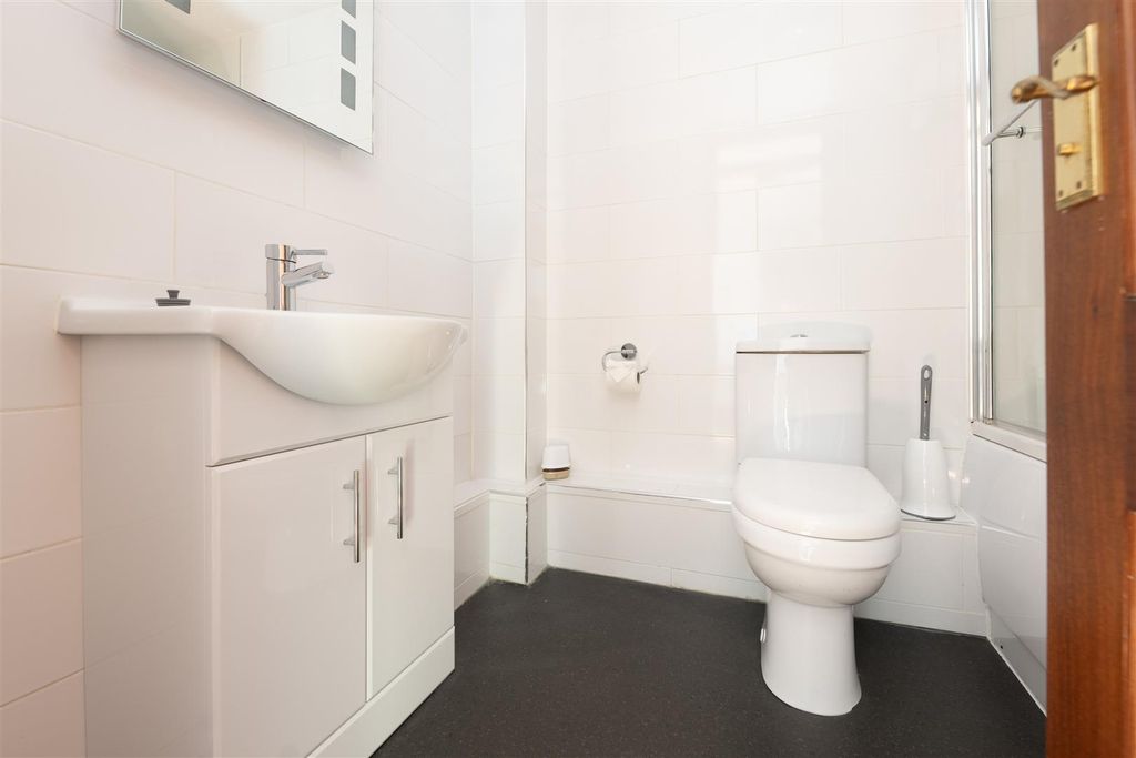 Additional image 9 of 2 bed flat for sale2 Connel Court, Ardconnel Street, Inverness IV2