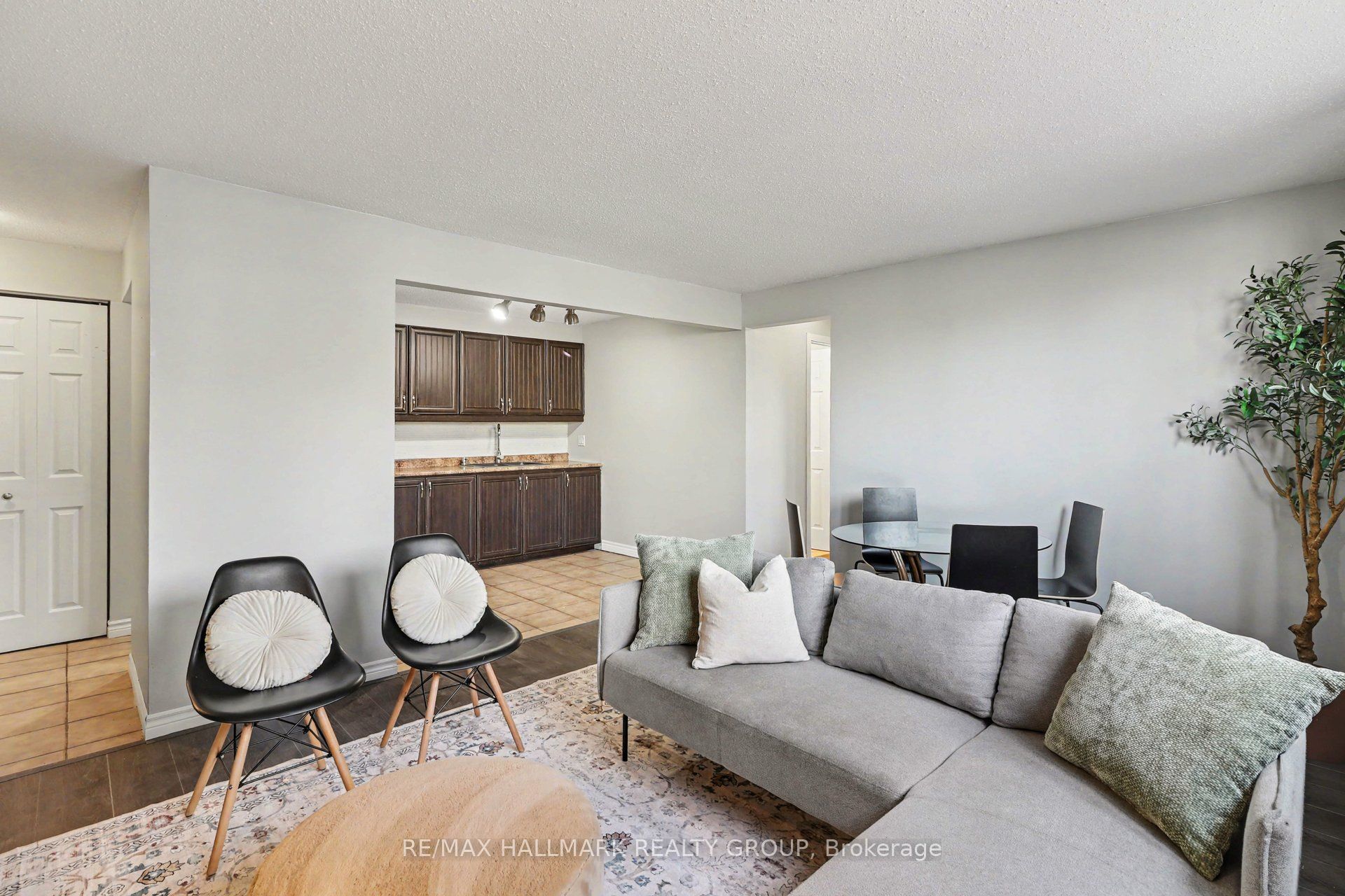 Additional image 6 of 2-898 Elmsmere Road, Ottawa, ON, K1J 7T6