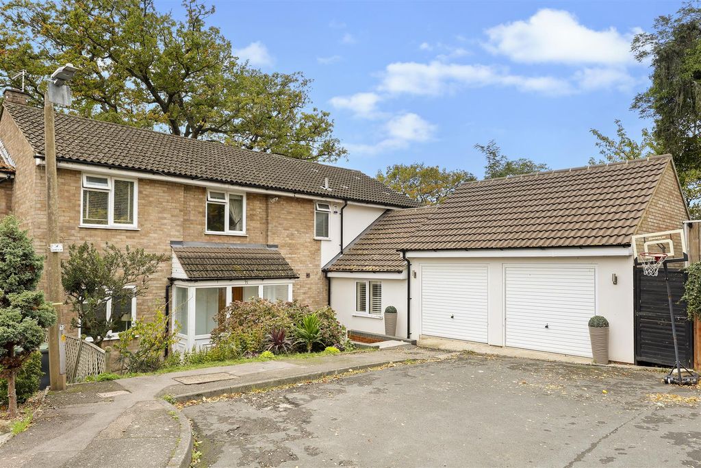 Additional image 6 of 5 bed semi-detached house for saleArdmore Lane, Buckhurst Hill IG9