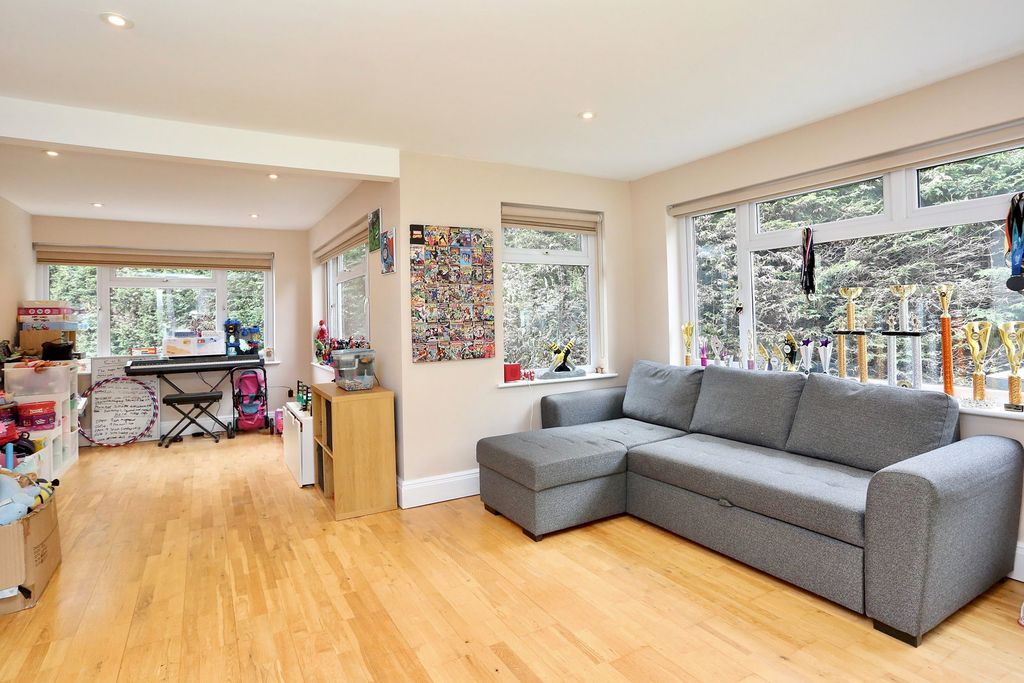 Additional image 5 of 6 bed detached house for saleKiln Lodge, Blaenavon Road, Govilon, Abergavenny, Monmouthshire NP7