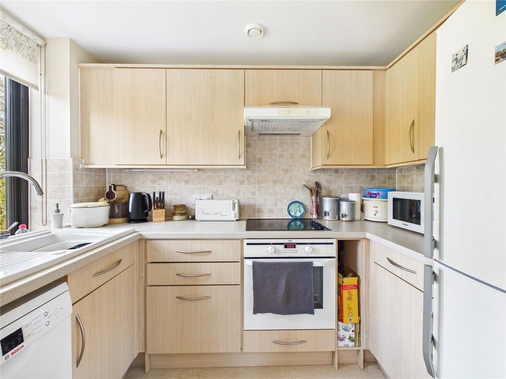 Additional image 5 of 1 bed flat for saleIpswich Road, Woodbridge, Suffolk IP12