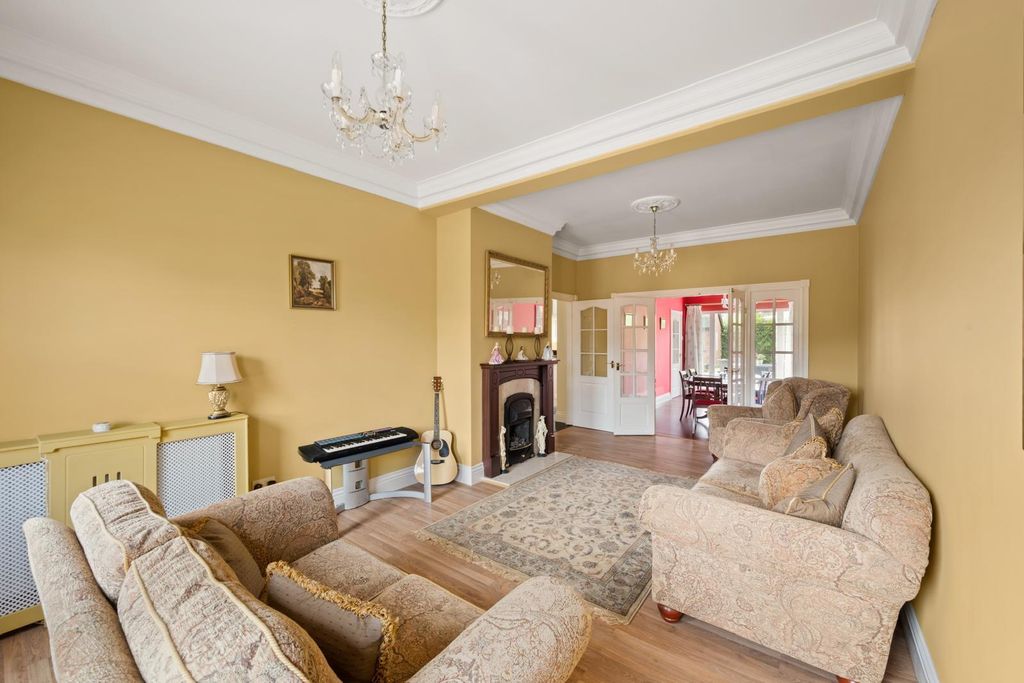 Additional image 7 of 4 bed detached house for saleNoak Hill Road, Billericay CM12