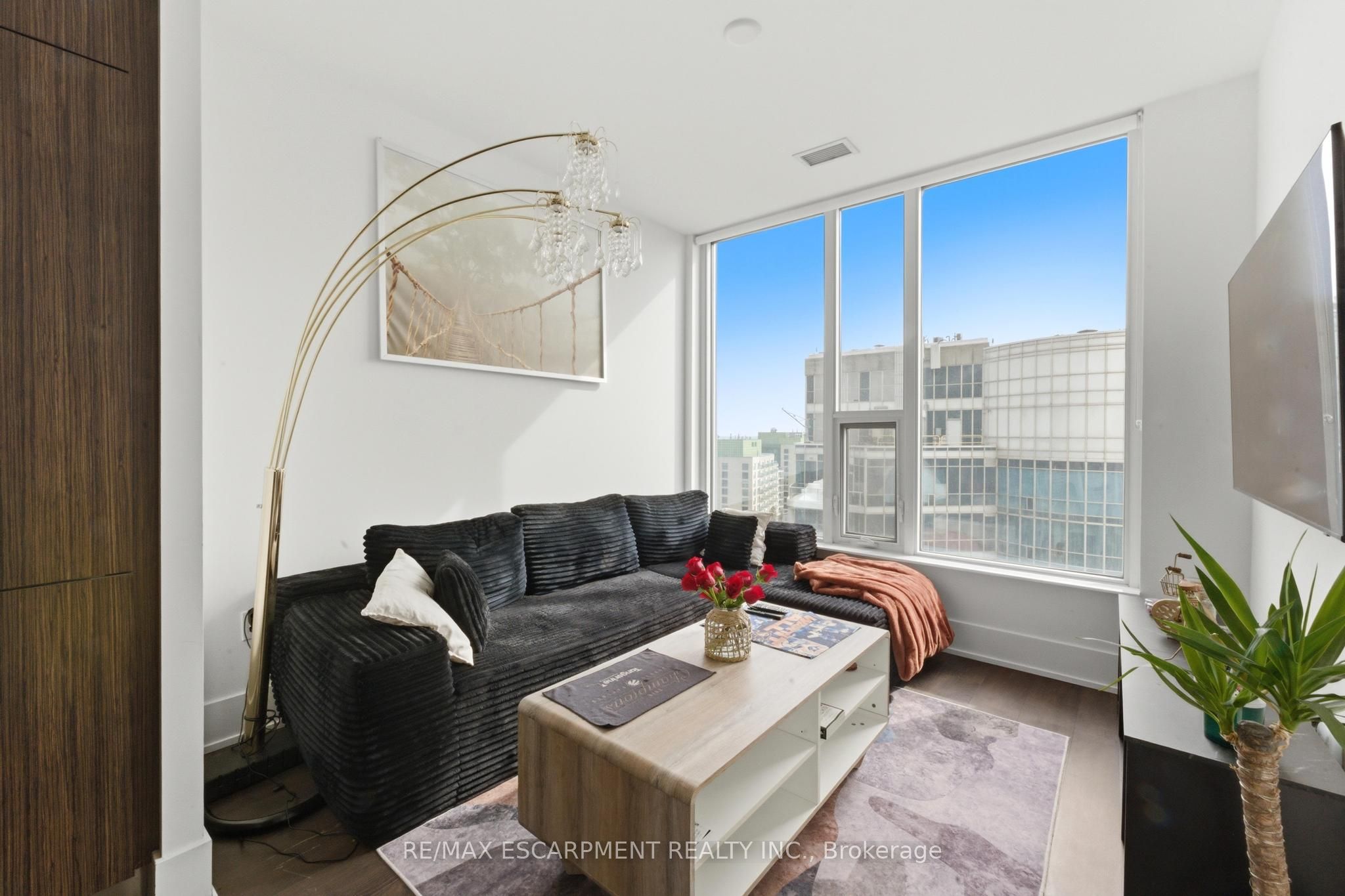 Additional image 5 of 3807-10 York Street, Toronto, ON, M5J 0E1