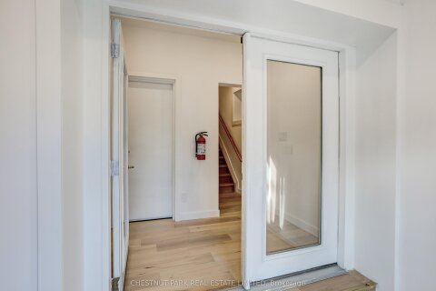 Additional image 8 of Unit 3-326 St George Street, Toronto, ON, M5R 2P5