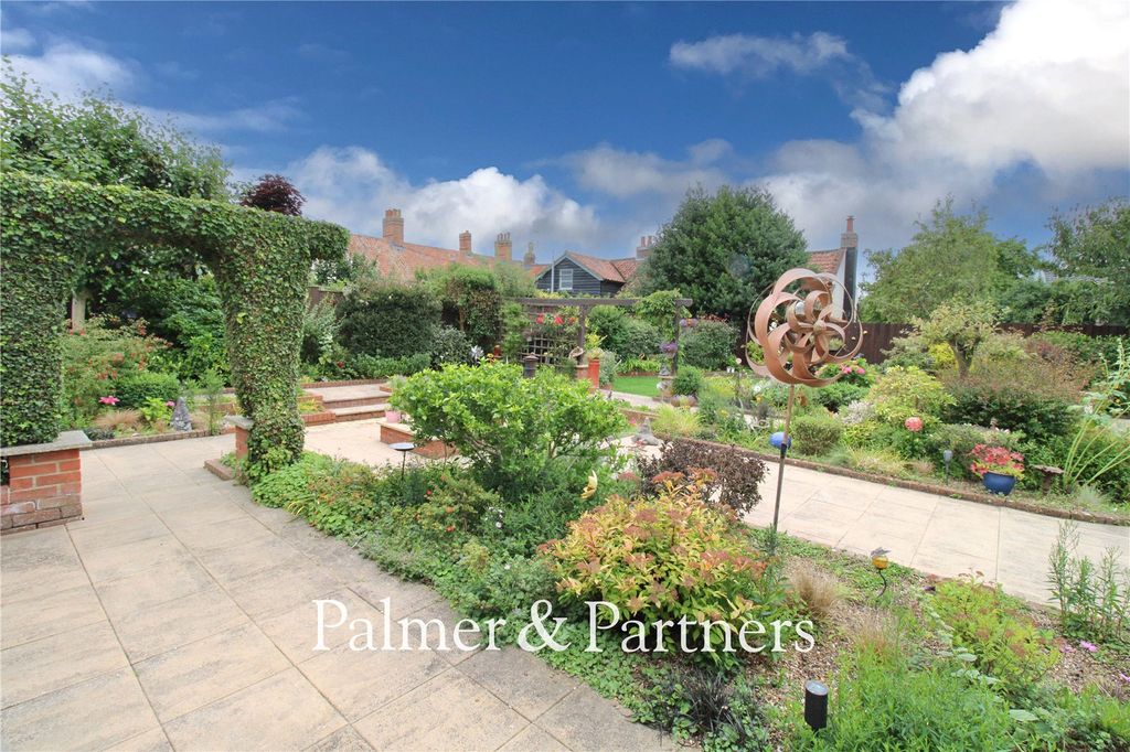 Additional image 29 of 5 bed detached house for salePost Office Road, Knodishall, Saxmundham, Suffolk IP17