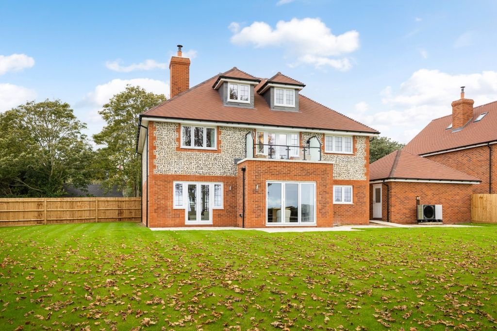Additional image 11 of 5 bed detached house for saleKingsgate Place, Reading Street, Broadstairs, Kent CT10