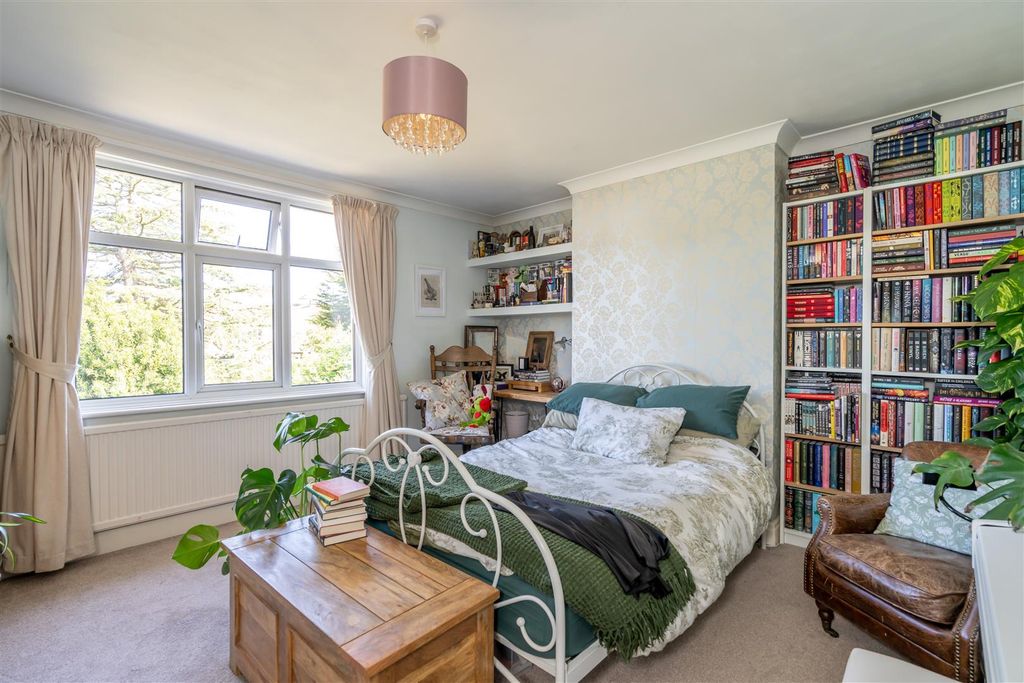 Additional image 17 of 5 bed detached house for saleSilverston Avenue, Aldwick, Bognor Regis PO21