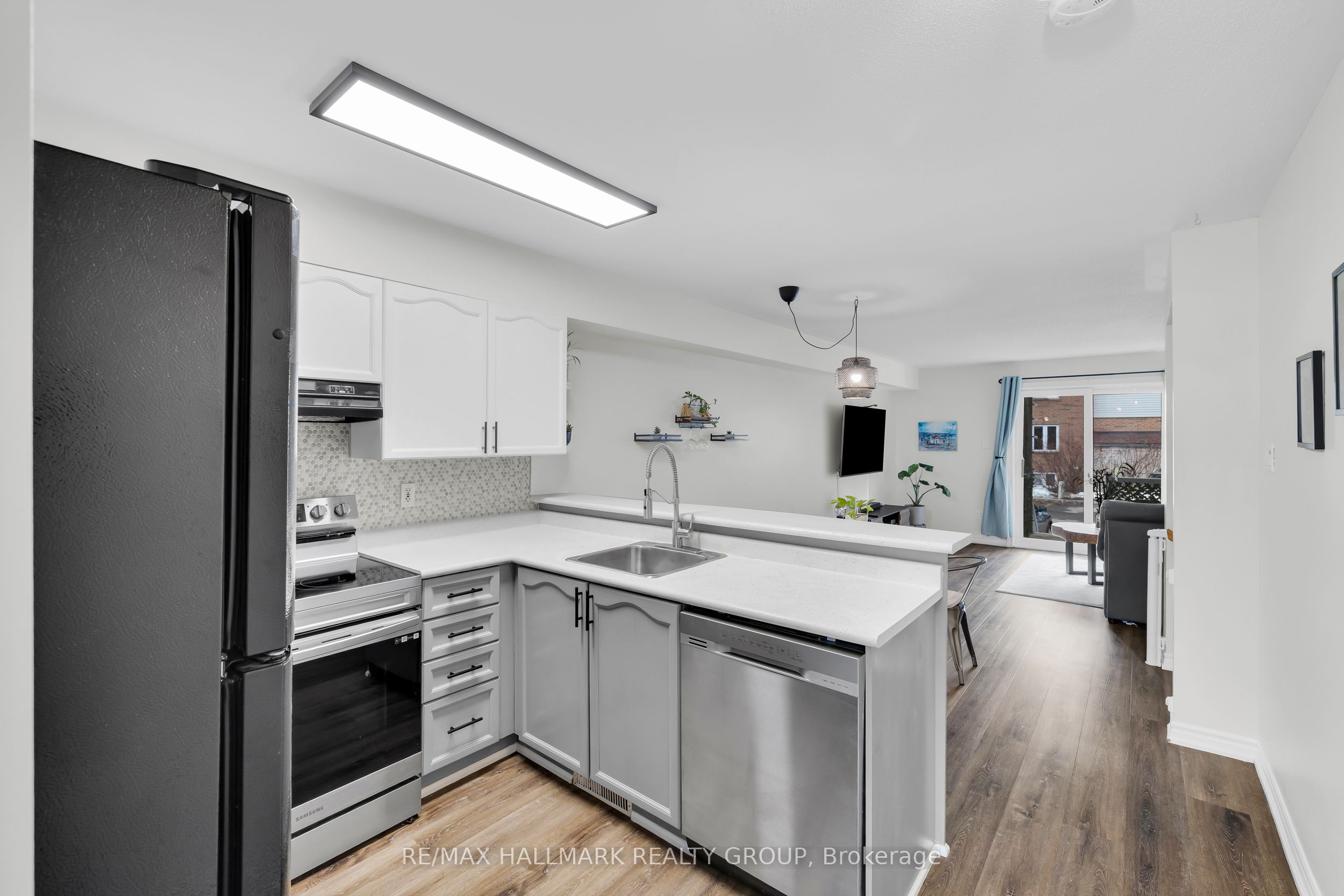 Additional image 5 of 1344 Guthrie Street, Ottawa, ON, K2H 1G8