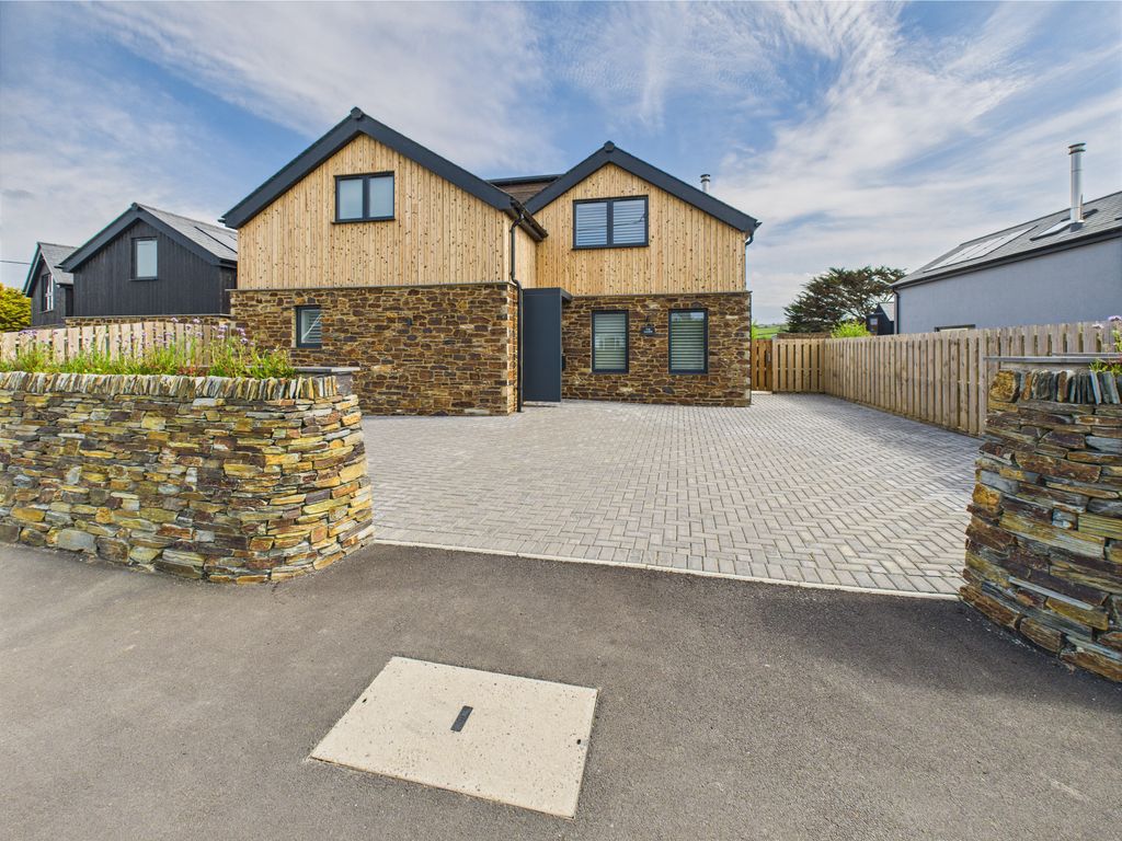 4 bed detached house for saleLeverlake Road, Widemouth Bay EX23