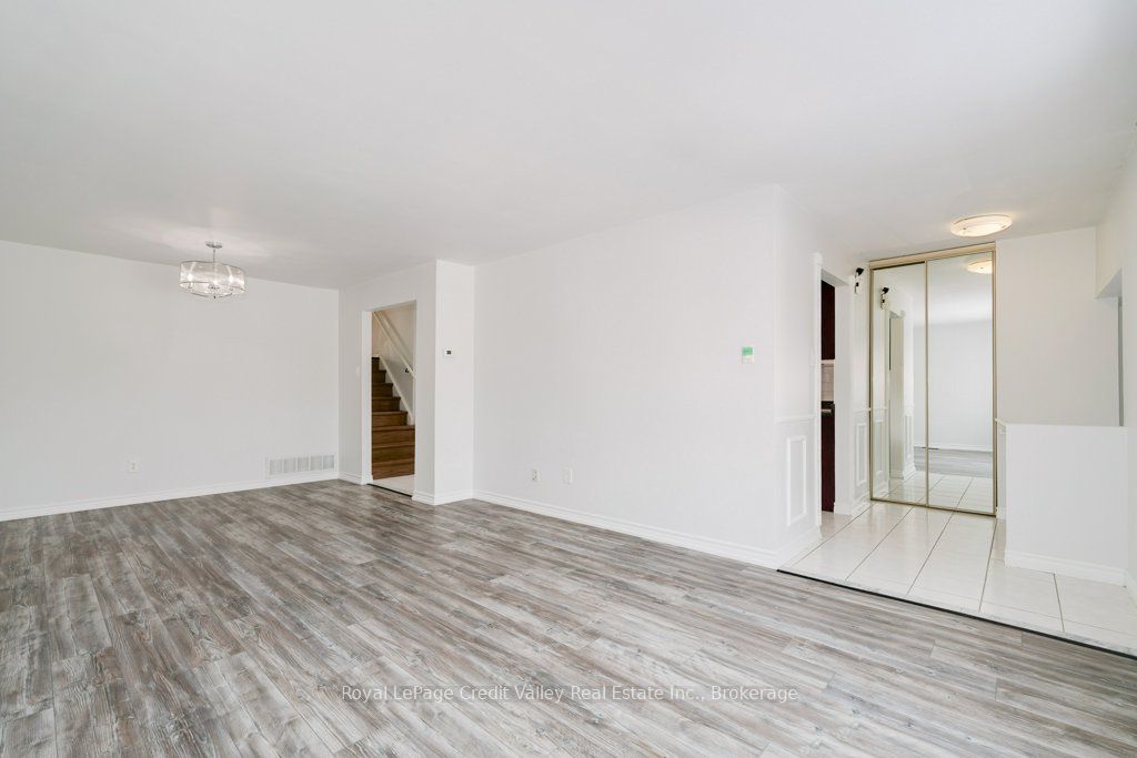 Additional image 3 of 376 Hansen Road N, Brampton, ON, L6V 3P7