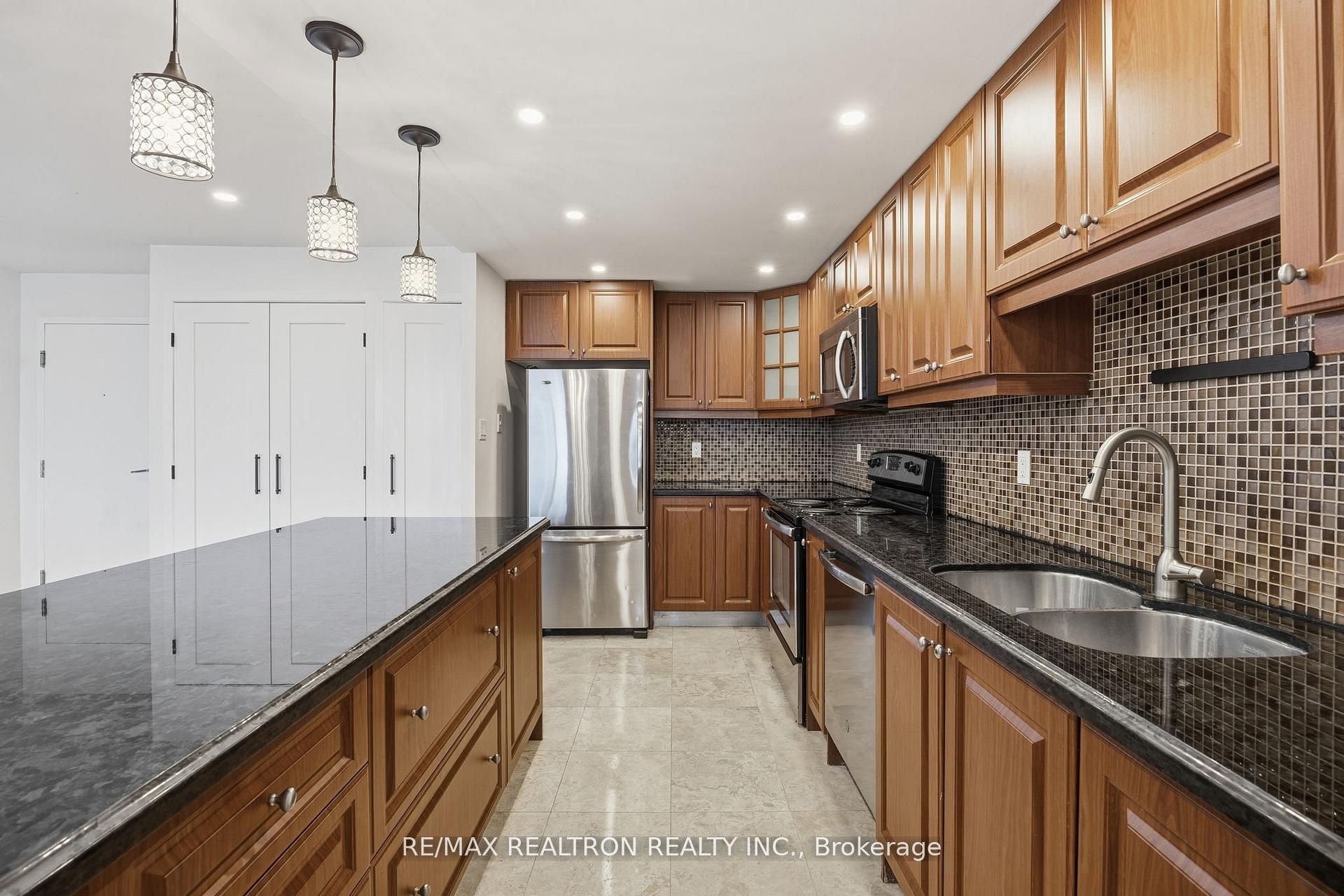 Additional image 6 of 601-3000 Bathurst Street, Toronto, ON, M6B 3B4