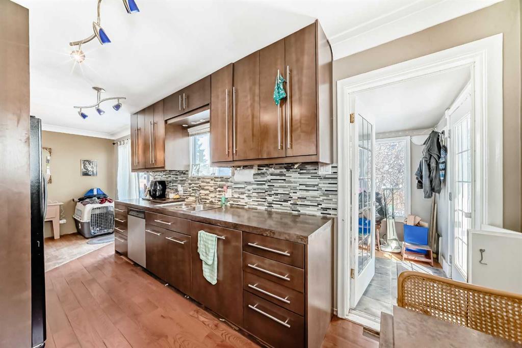 Additional image 5 of 440 36 Avenue NW, Calgary, AB, T2K 0C3