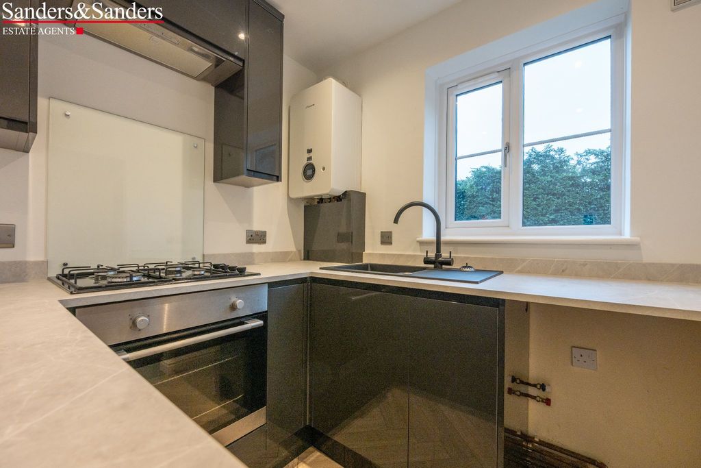 Additional image 8 of 2 bed flat for saleBryan Mews, Bidford-On-Avon, Alcester B50