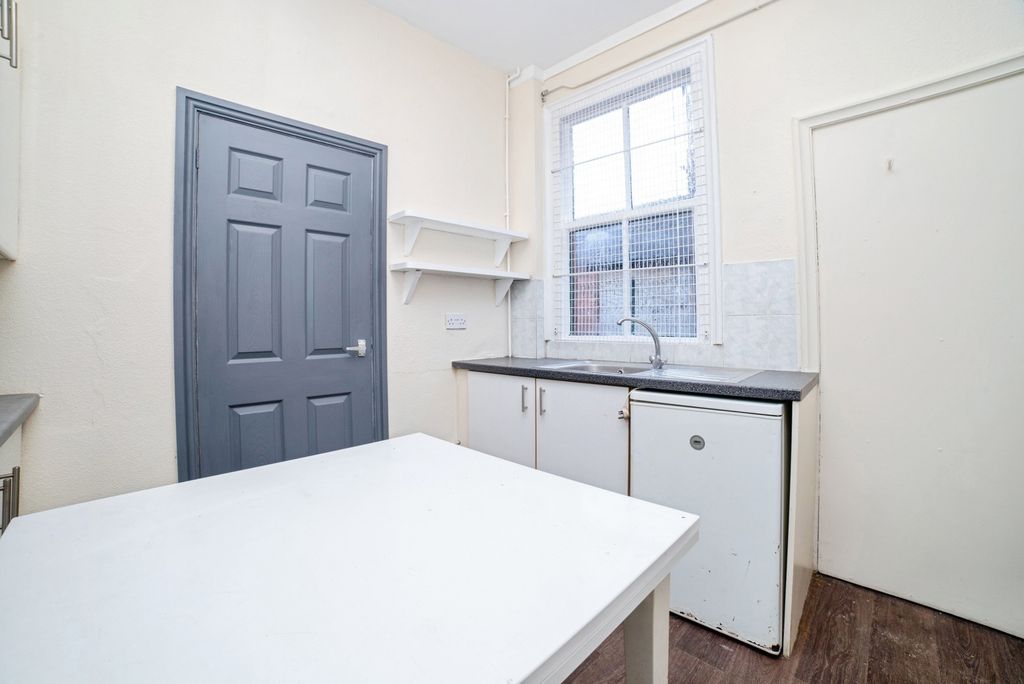 Additional image 2 of 2 bed flat for saleNottingham Road, Somercotes, Alfreton, Derbyshire DE55