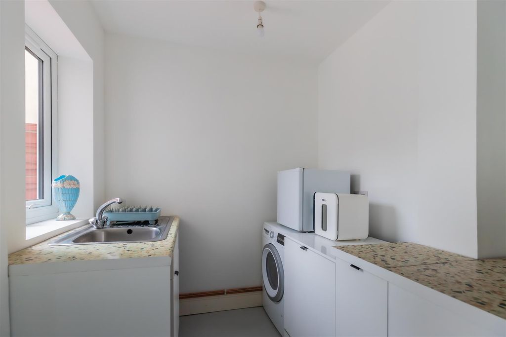 Additional image 5 of 4 bed terraced house for saleKelvin Road, Roath Park, Cardiff CF23