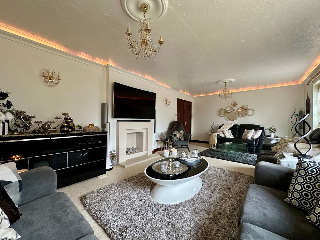 Additional image 4 of 5 bed detached house for saleNoak Hill Road, Billericay CM12