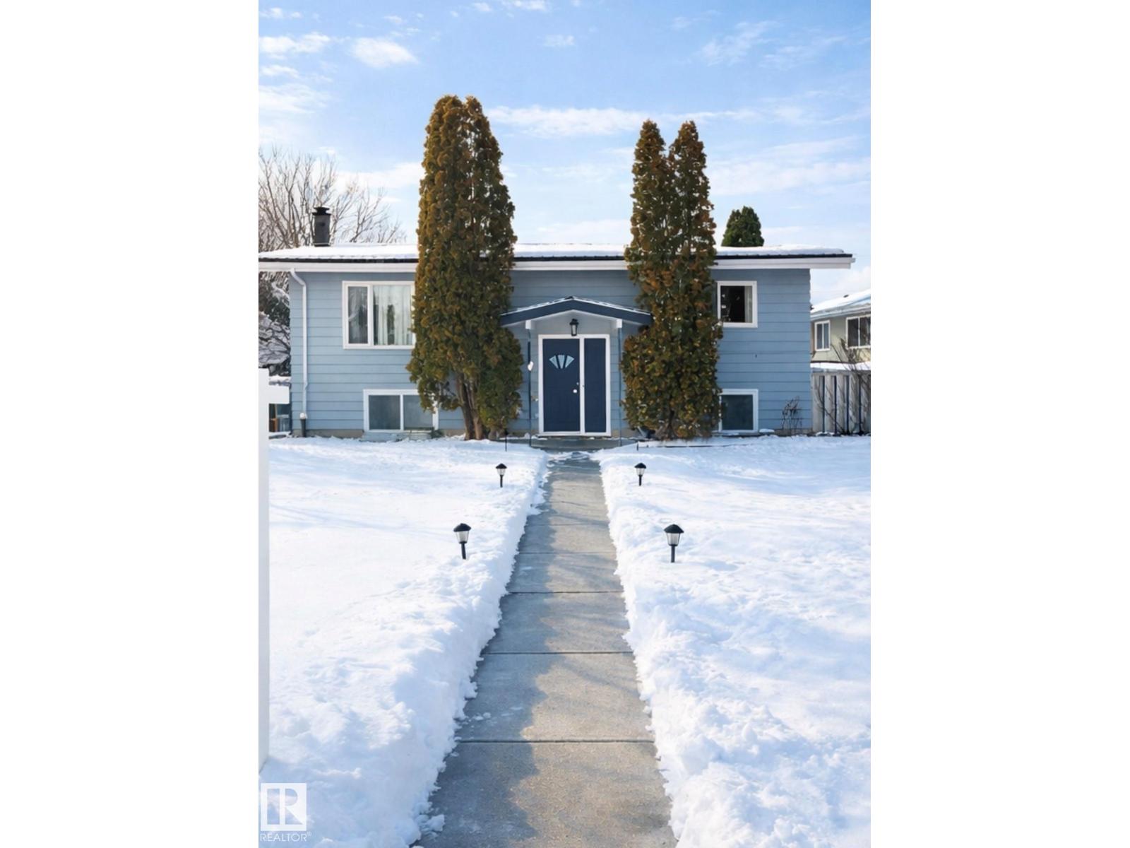 6807 Delwood Road NW, Edmonton, AB, T5C3A6