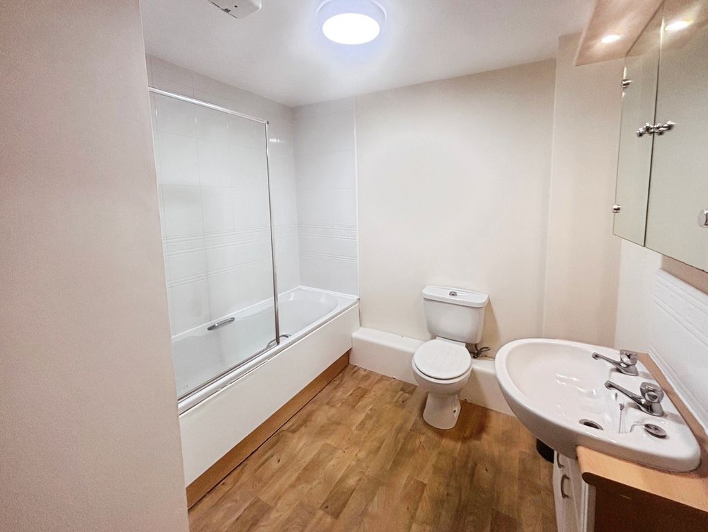 Additional image 4 of 2 bed flat for saleHessle High Road, Hull HU4