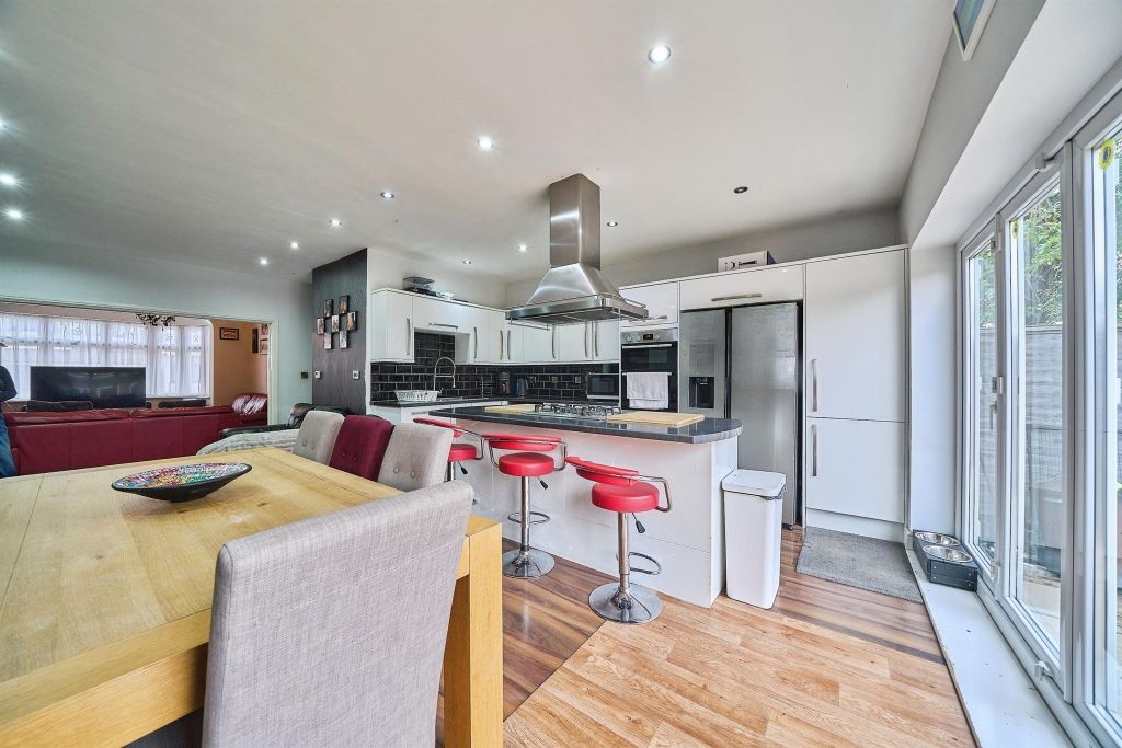 Additional image 10 of 3 bed terraced house for saleDereham Road, Barking IG11