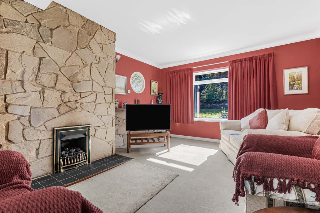 Additional image 3 of 3 bed detached house for saleCedar Way, Berkhamsted HP4