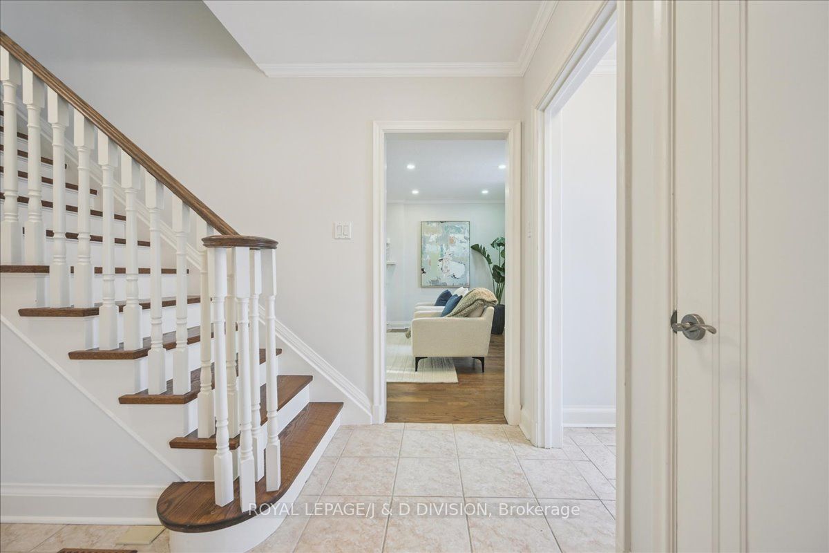 Additional image 5 of 65 Chatsworth Drive, Toronto, ON, M4R 1R6