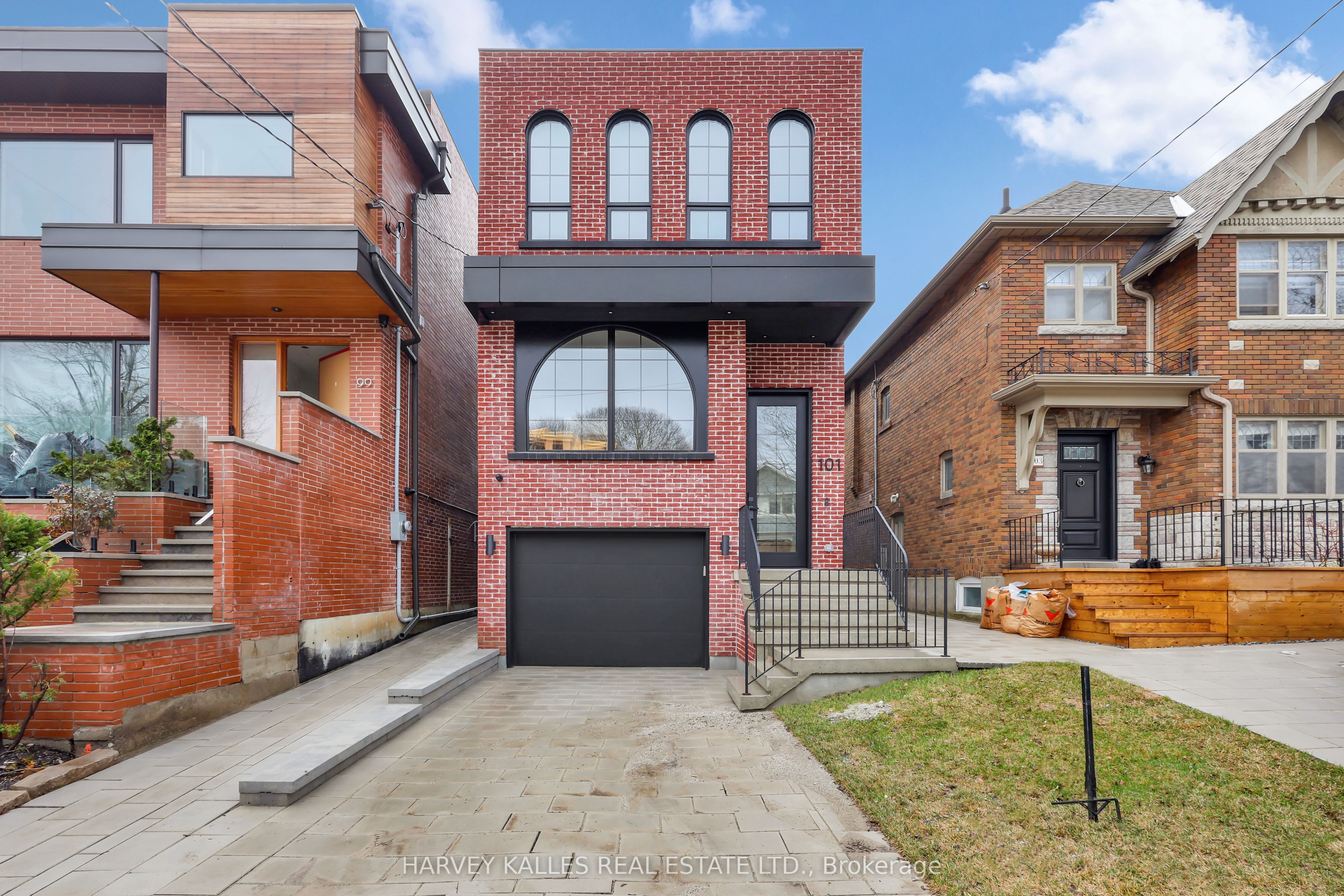 101 Briar Hill Avenue, Toronto, ON, M4R 1H8