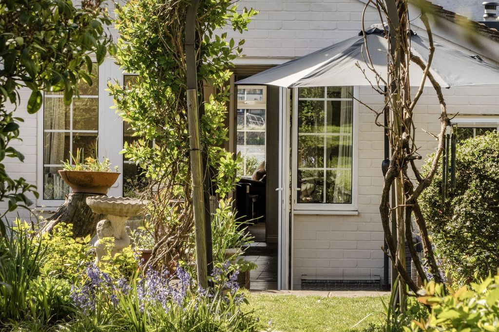 Additional image 18 of 3 bed semi-detached house for sale33 Slipper Road, Hermitage PO10