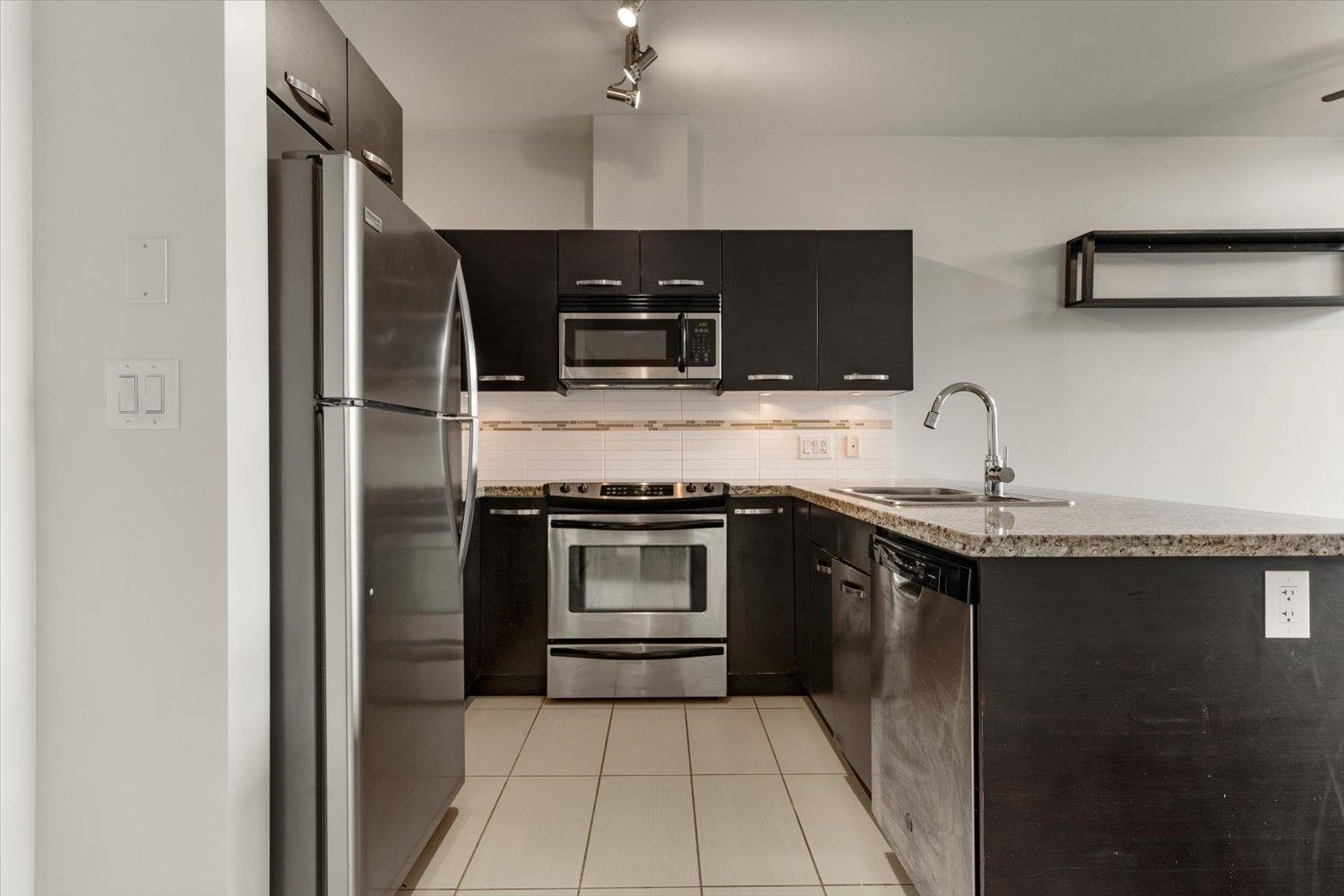 Additional image 4 of 412-33539 Holland Avenue, Abbotsford, BC, V2S 0C6