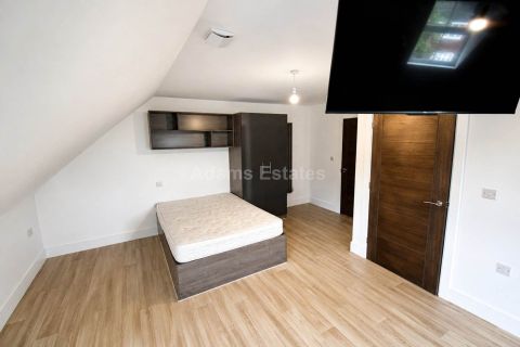 Charndon Close, Reading RG2, Studio to rent