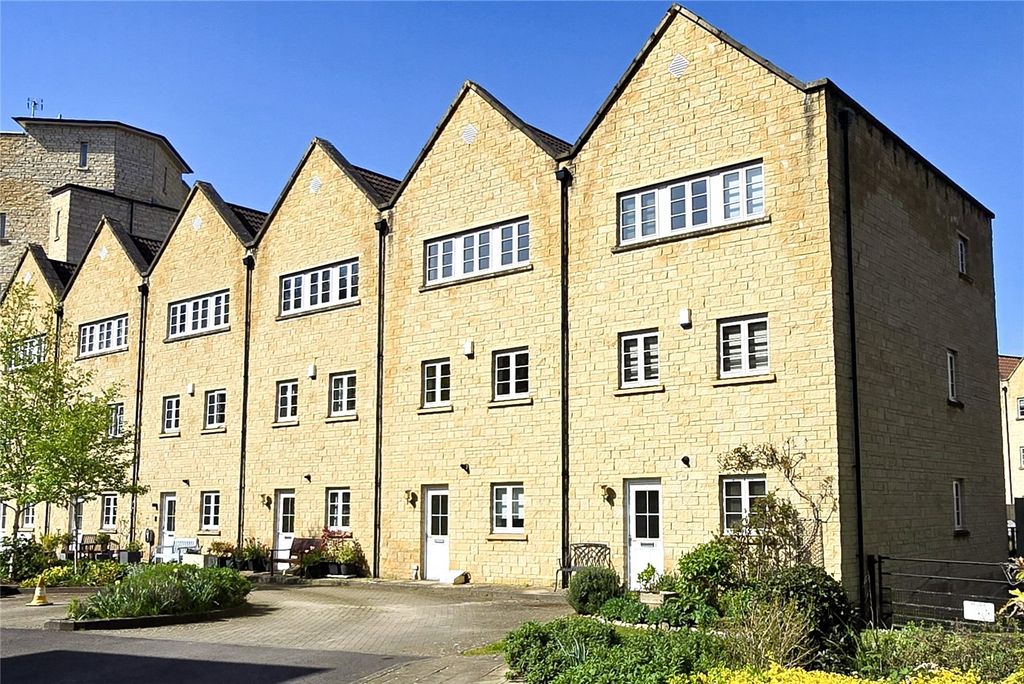 4 bed terraced house for saleThe Paddock, Bradford On Avon BA15