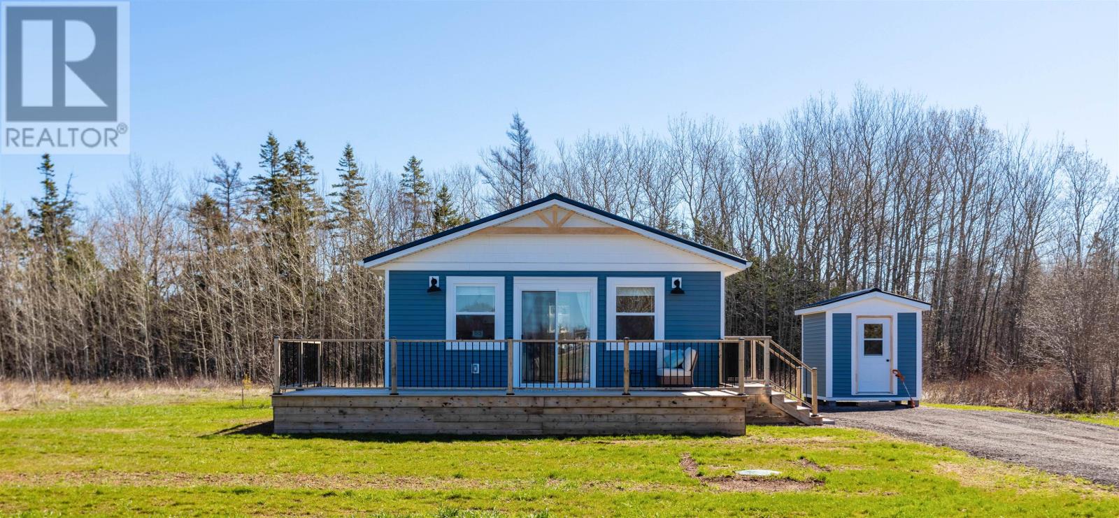 543 Ives Point