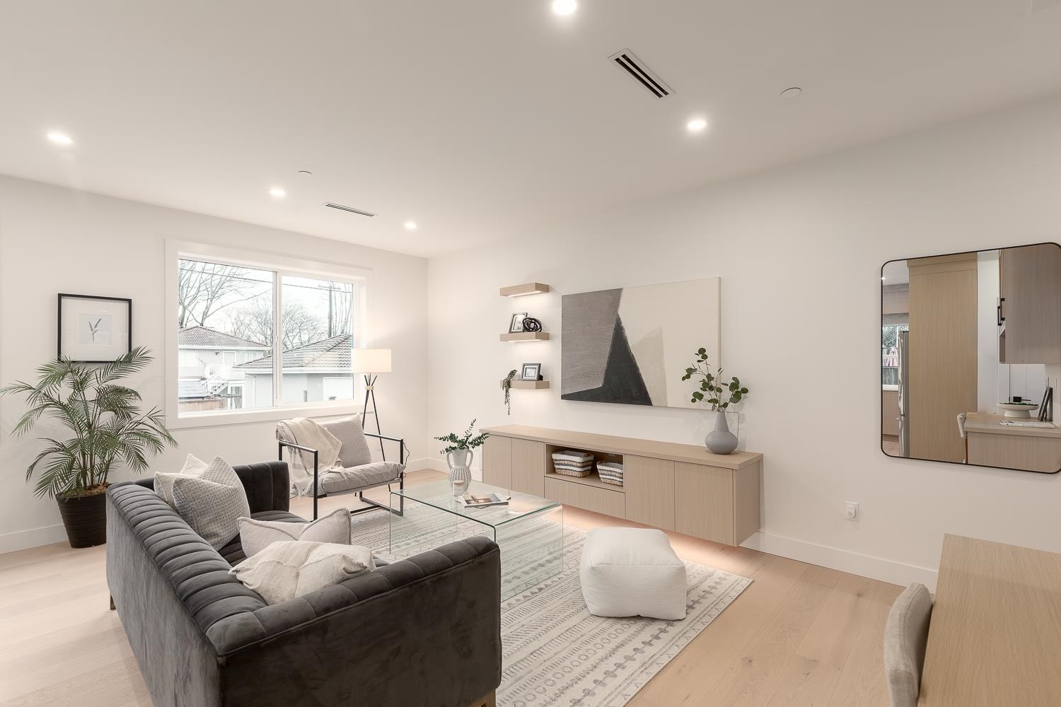 Additional image 4 of 2-3506 Pender Street E, Vancouver, BC, V5K 2E3