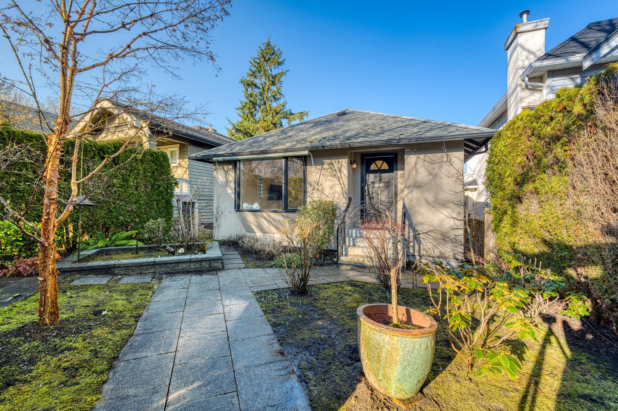 4377 12th Avenue W, Vancouver, BC, V6R 2P9