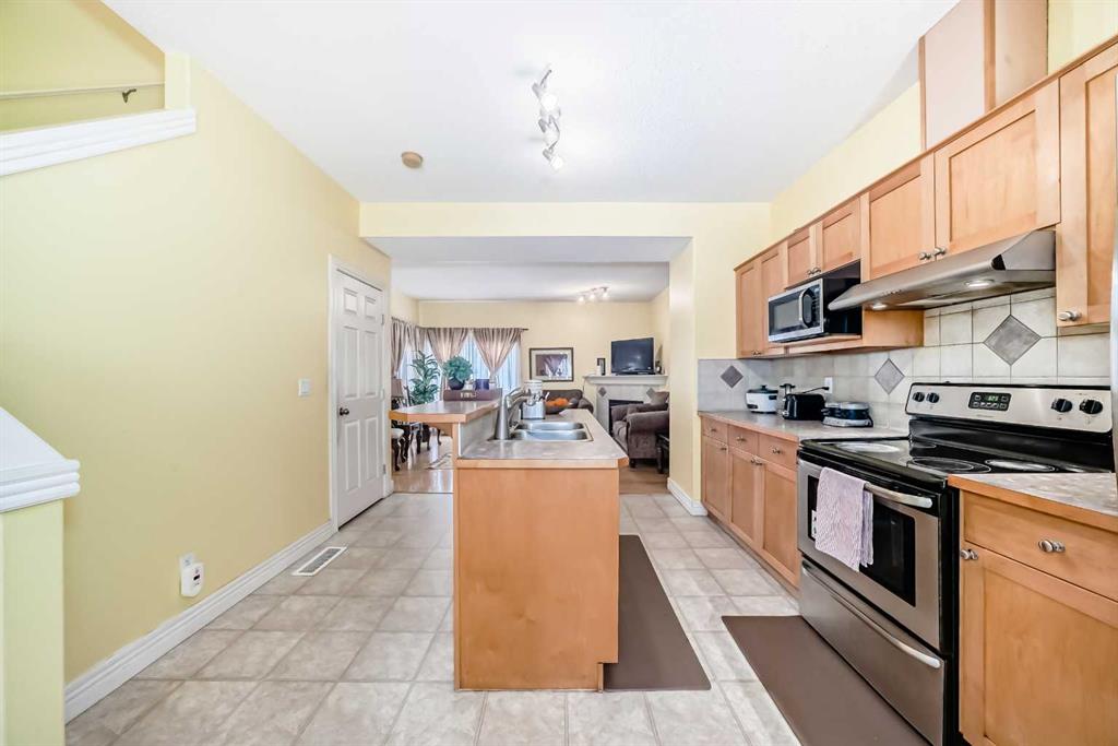 Additional image 6 of 187 Bridlewood View SW, Calgary, AB, T2Y 3X7