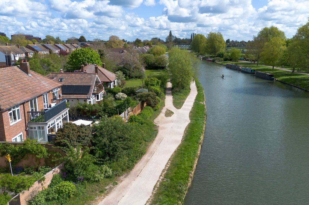 Additional image 39 of 4 bed detached house for saleFen Road, Cambridge CB4