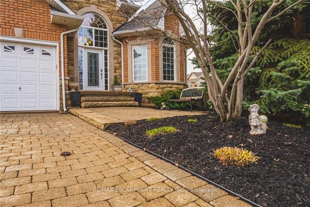 137 Pinehill Drive, Hamilton, ON, L0R 1P0 photo 5