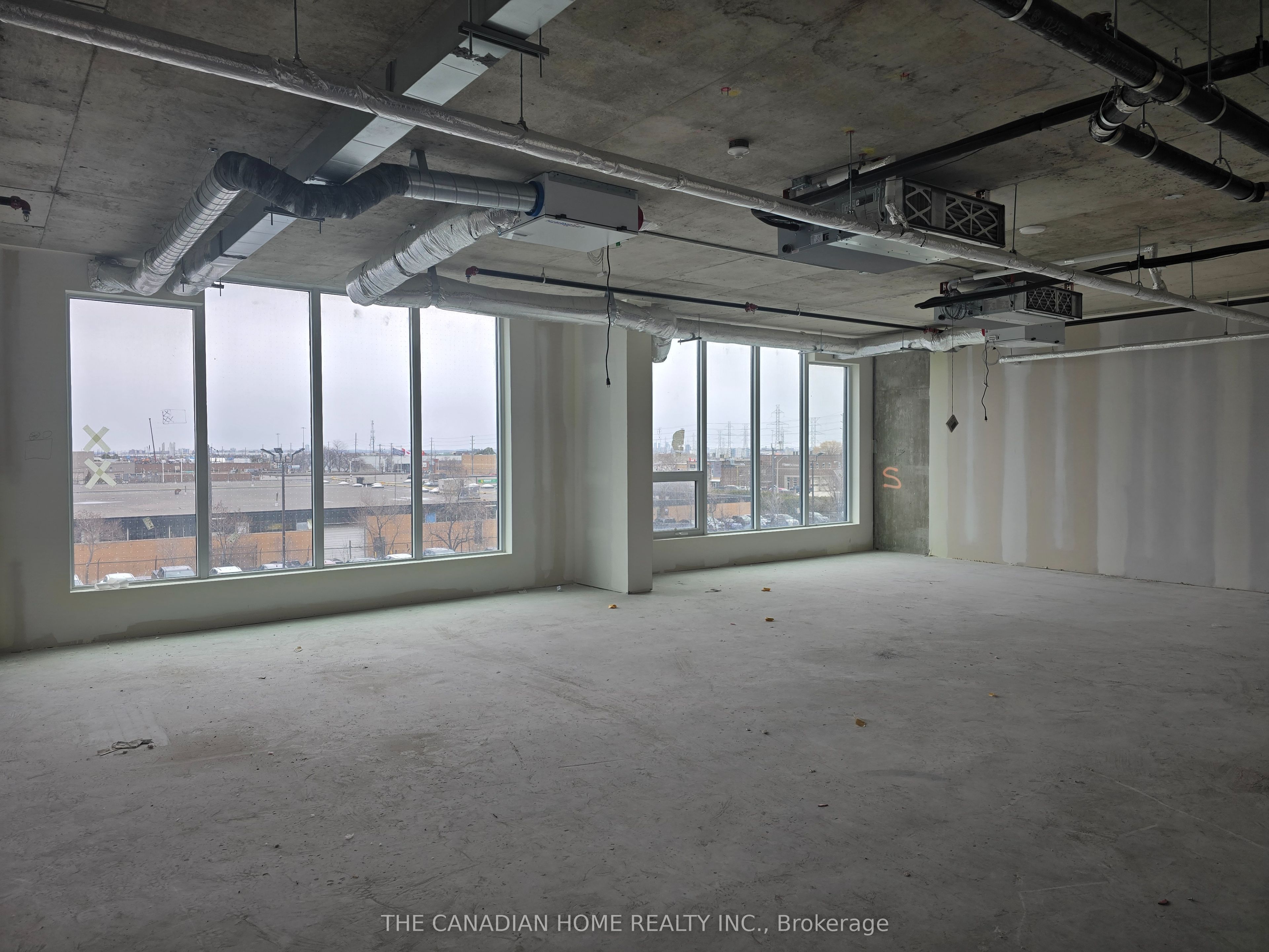 Additional image 3 of 227-600 Dixon Rd Road, Toronto, ON, M9W 1J1