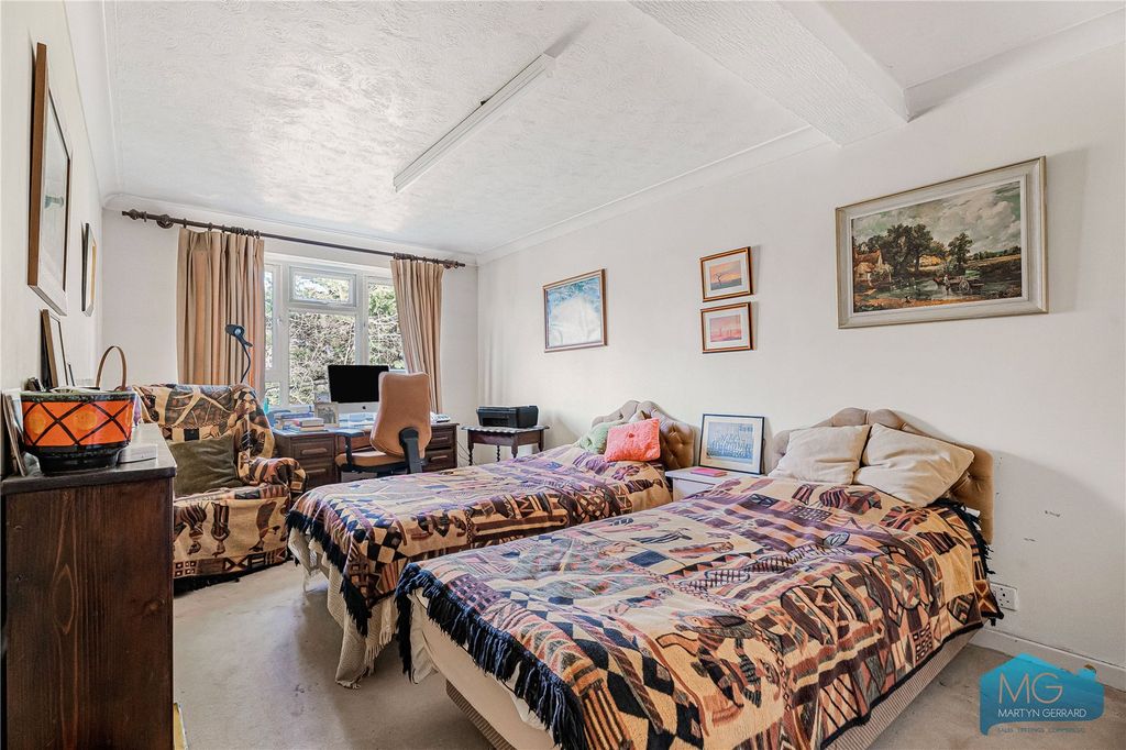 Additional image 17 of 2 bed flat for saleThe Highlands, Abbotts Road, Barnet EN5