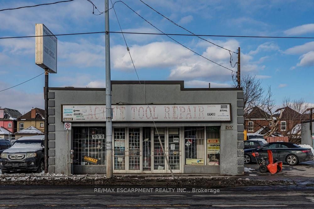 955 Barton Street E, Hamilton, ON, L8L 3C4