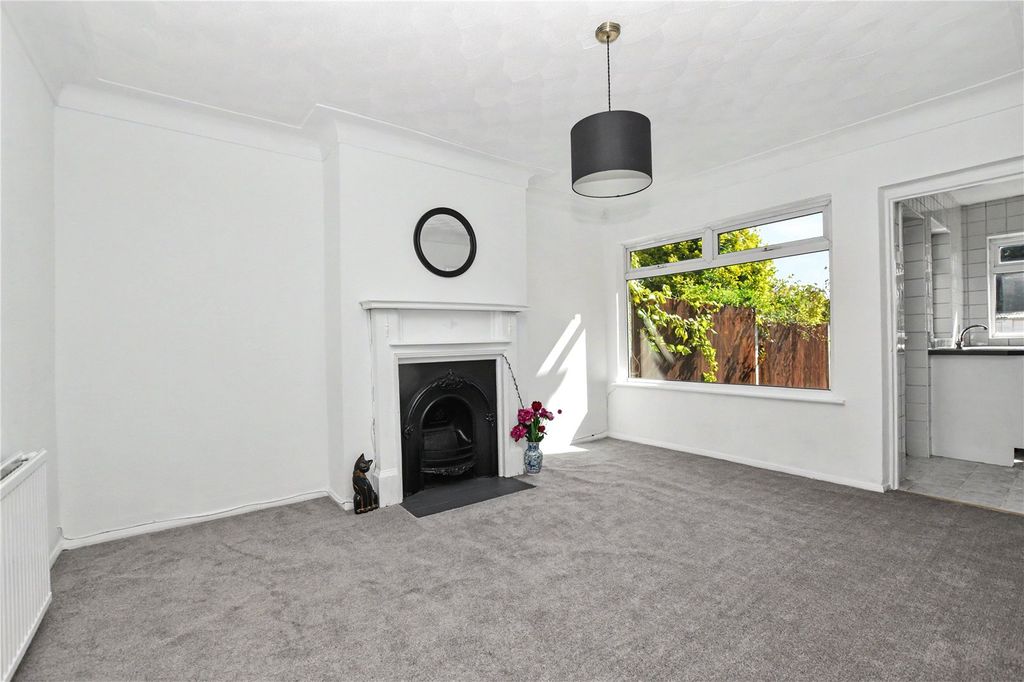 Additional image 5 of 2 bed maisonette for saleChurch Road, Bexleyheath DA7