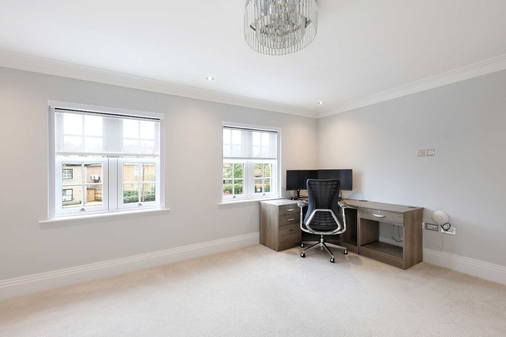 Additional image 16 of 4 bed semi-detached house for saleCandlemas Lane, Beaconsfield, Buckinghamshire HP9