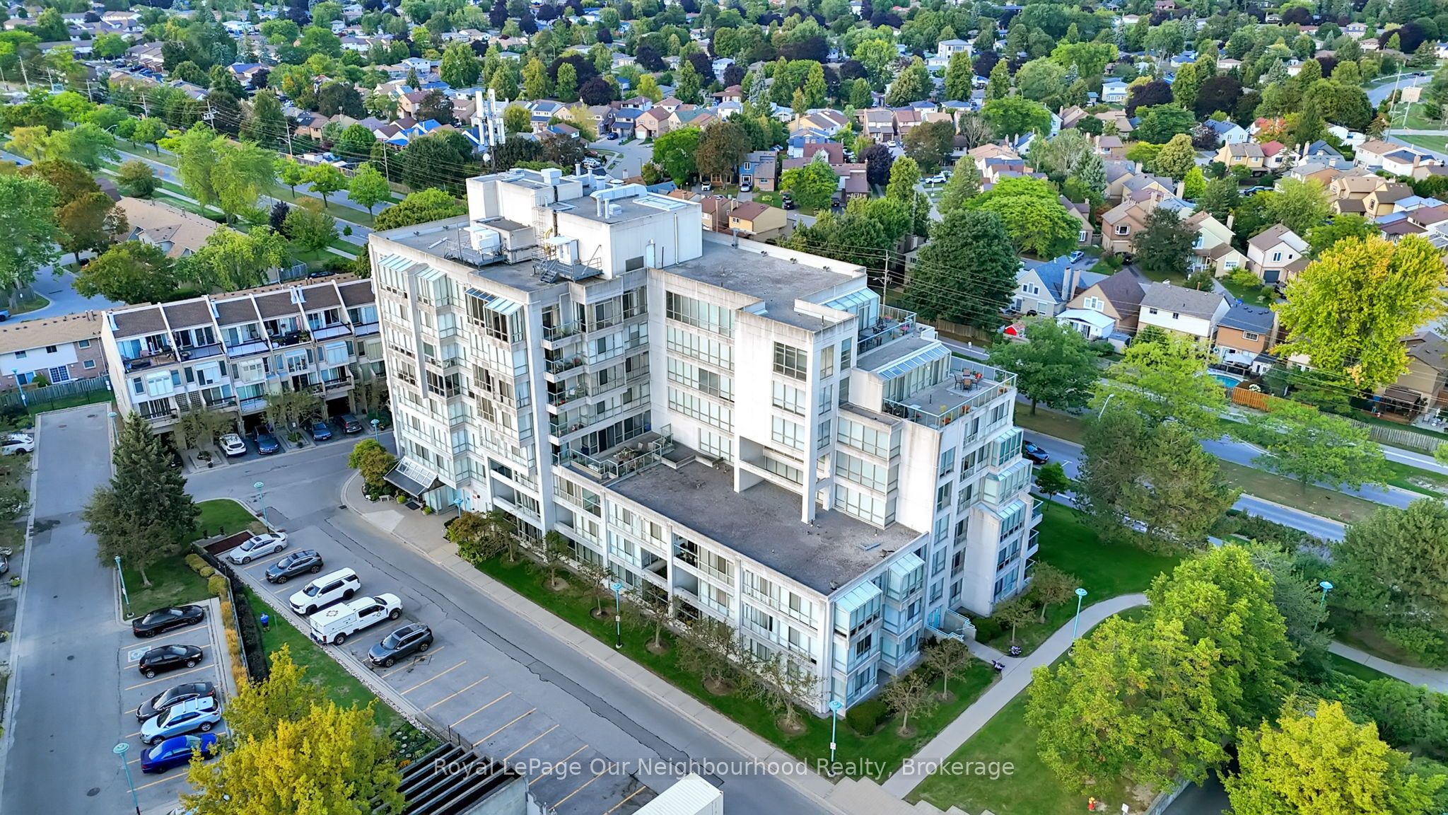Additional image 2 of 304-25 Cumberland Lane, Ajax, ON, L1S 7K1