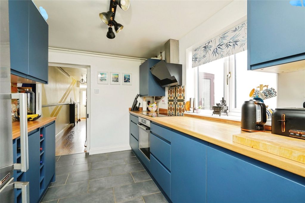 Additional image 7 of 3 bed terraced house for saleKings End, Bicester, Oxfordshire OX26