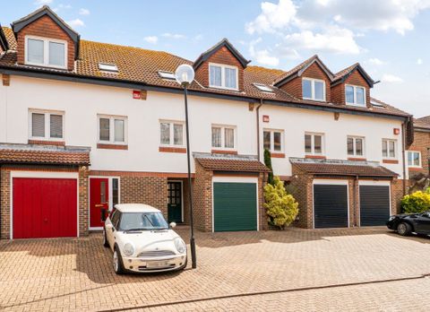 Broad Street, Old Portsmouth, Hampshire PO1