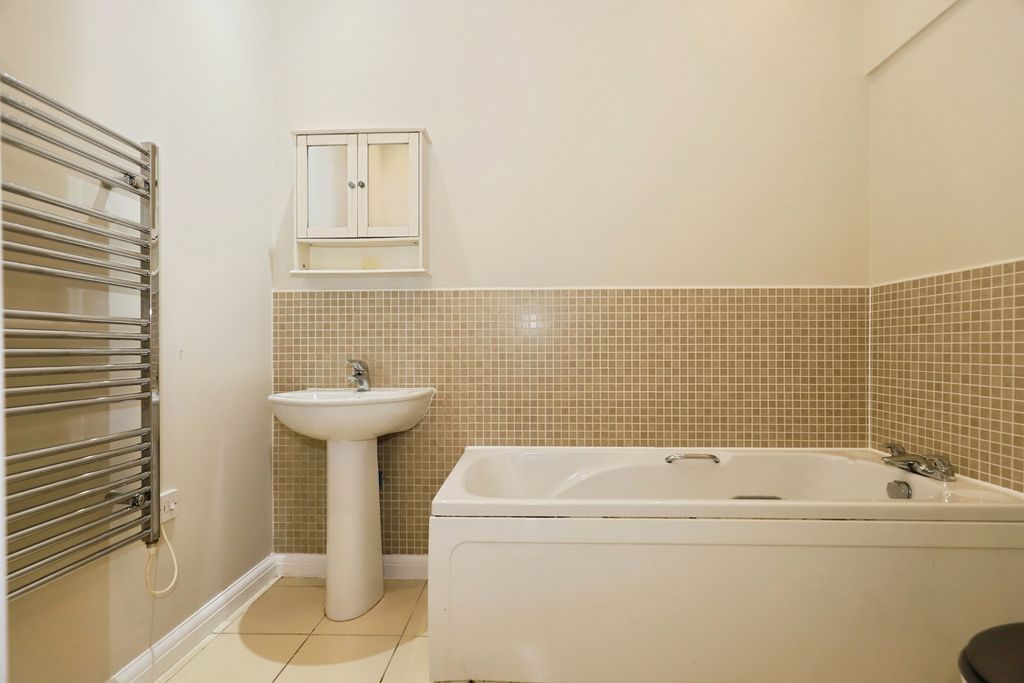 Additional image 17 of 2 bed flat for saleCastle Road, Kidderminster, Worcestershire DY11