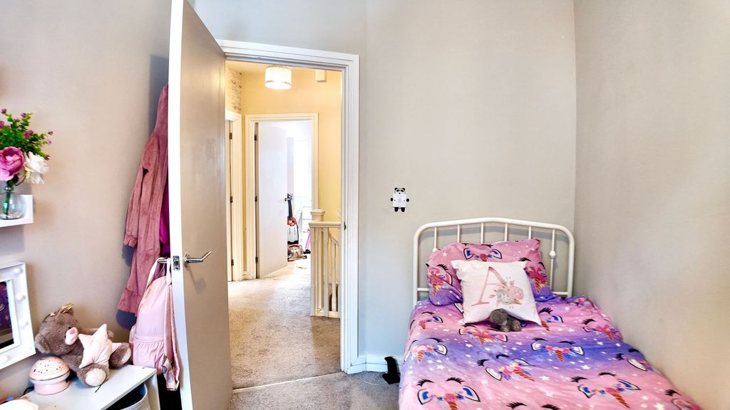 Additional image 18 of 4 bed semi-detached house for saleThe Railway Junction, Ystrad Mynach CF82