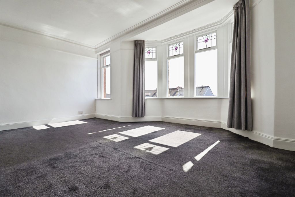 Additional image 9 of 5 bed semi-detached house for salePorthkerry Road, Barry CF62