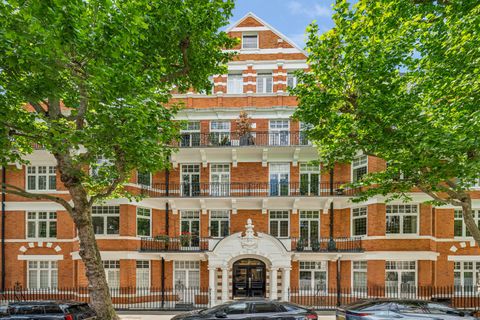 Iverna Gardens, Kensington W8