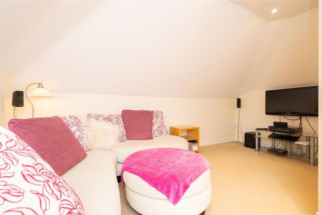 Additional image 17 of 6 bed detached house for saleNorsey Road, Billericay CM11